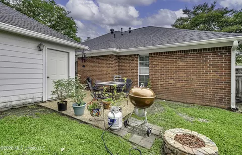 Exterior - 690 Olympic Dr, Flowood, MS 39232 photo 8 of 14