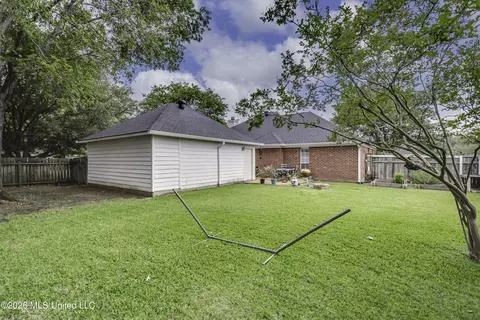 Exterior - 690 Olympic Dr, Flowood, MS 39232 photo 11 of 14