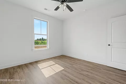 Bedroom - 1667 Baisley Dr, Nesbit, MS 38651 photo 2 of 3