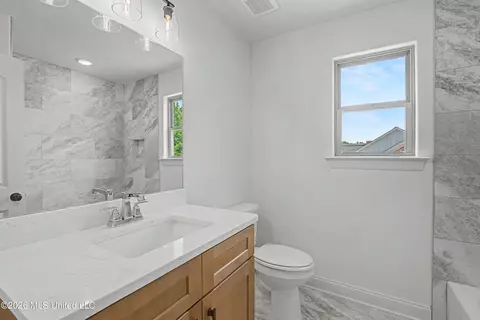 Bath - 1667 Baisley Dr, Nesbit, MS 38651 photo 4 of 4