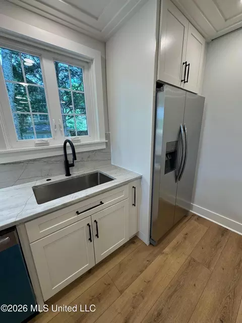 Kitchen - 515 Duncan Ave, Natchez, MS 39120 photo 4 of 4