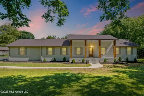 524 Merry Hill Ranch Rd, Senatobia, MS 38668