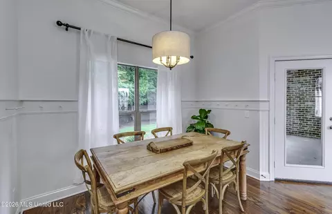 Dining - 250 Falls Xing, Madison, MS 39110 photo 3 of 3