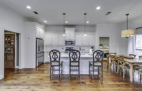 Kitchen - 250 Falls Xing, Madison, MS 39110 photo 1 of 8