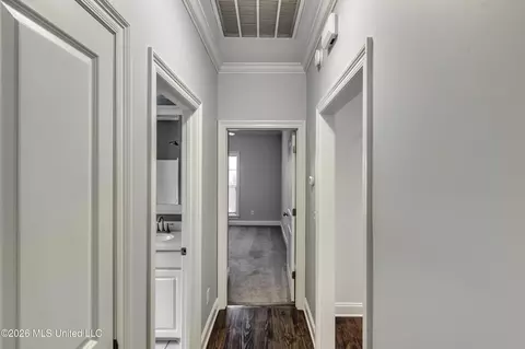 Entry Way - 250 Falls Xing, Madison, MS 39110 photo 3 of 3