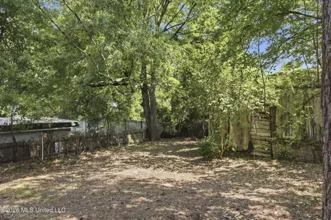 Exterior - 801 Belhaven St, Jackson, MS 39202 photo 1 of 3