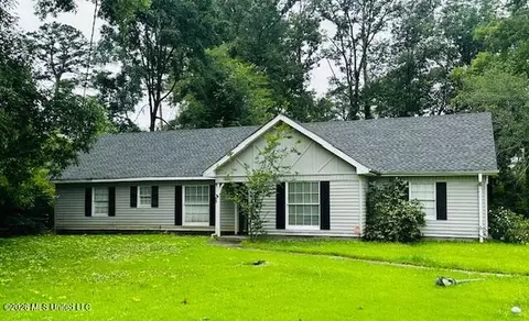 667 Roosevelt St, Forest, MS 39074