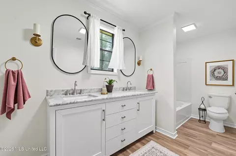 Bath - 11929 Patrick Henry St, Moss Point, MS 39562 photo 1 of 1