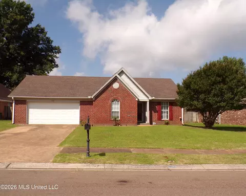 7395 Fox Hollow Ln, Southaven, MS 38671