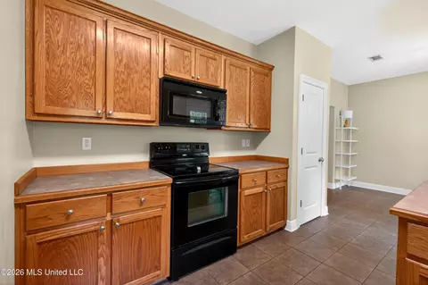 Kitchen - 71 Conner Dr, Perkinston, MS 39573 photo 3 of 4