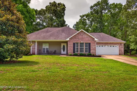 71 Conner Dr, Perkinston, MS 39573