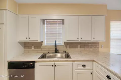 Other - 2334 N Pine Lea Dr, Jackson, MS 39209 photo 1 of 13