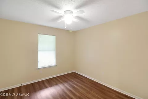 Bedroom - 2334 N Pine Lea Dr, Jackson, MS 39209 photo 5 of 6