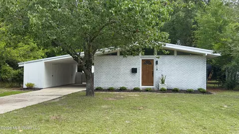 19 31st St, Gulfport, MS 39507