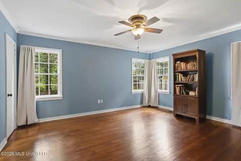 Bedroom - 1010 Cedar Hill Dr, Jackson, MS 39206 photo 2 of 3