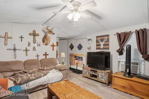 291 Gunnell Rd, Ruth, MS 39662 photo 2