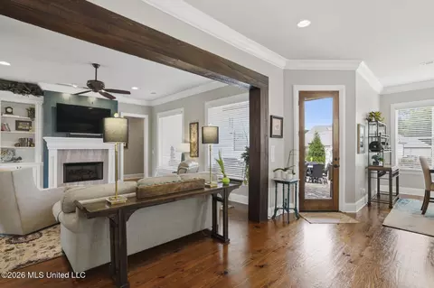 Entry Way - 100 Brittany Ct, Madison, MS 39110 photo 2 of 3