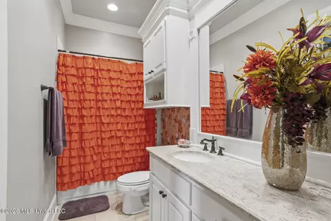 Bath - 100 Brittany Ct, Madison, MS 39110 photo 6 of 8