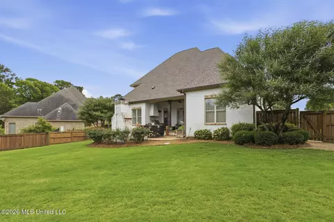Exterior - 100 Brittany Ct, Madison, MS 39110 photo 4 of 6