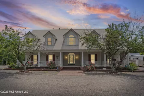 139 Pine Ridge Cv, Holly Springs, MS 38635