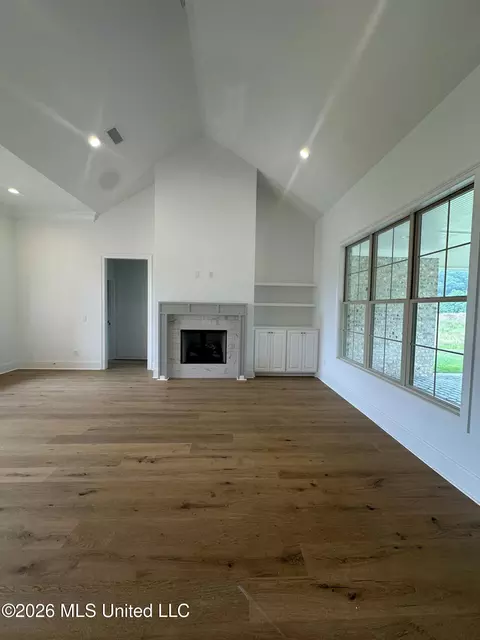Living - 238 Mission Park, Madison, MS 39110 photo 1 of 1