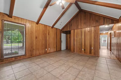 Living - 16408 Culbert Rd, Moss Point, MS 39562 photo 3 of 3