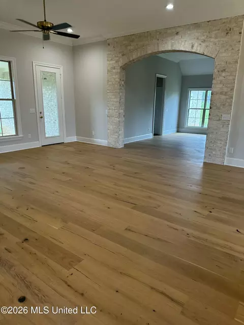 Living - 367 Wellstone Pl, Madison, MS 39110 photo 2 of 3