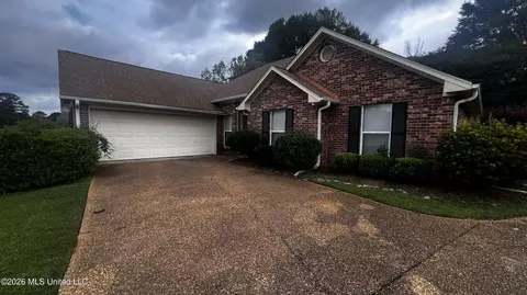 114 Spring Valley Dr, Brandon, MS 39047