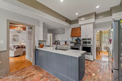 Kitchen - 338 Noble Dr, Brookhaven, MS 39601 photo 1 of 8
