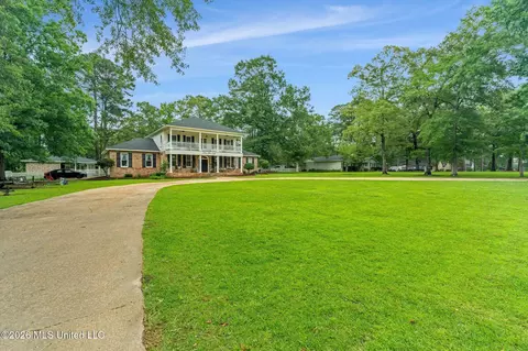 Exterior - 338 Noble Dr, Brookhaven, MS 39601 photo 2 of 13