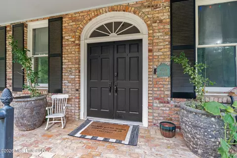 Exterior - 338 Noble Dr, Brookhaven, MS 39601 photo 4 of 13