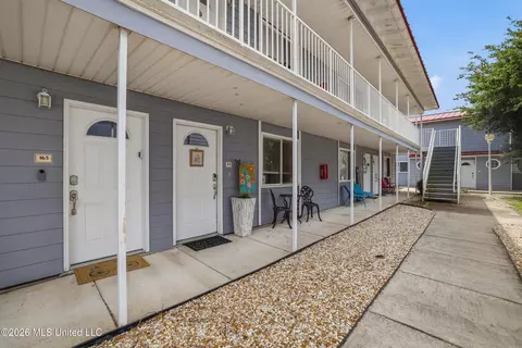 1664 Beach Blvd #164, Biloxi, MS 39531