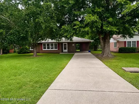 314 41st St, Gulfport, MS 39507