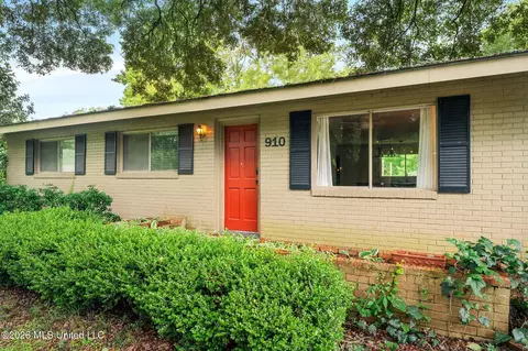 910 S Jackson St, Brookhaven, MS 39601 photo 5