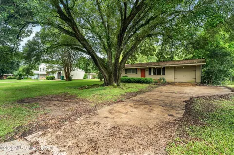 910 S Jackson St, Brookhaven, MS 39601 photo 4