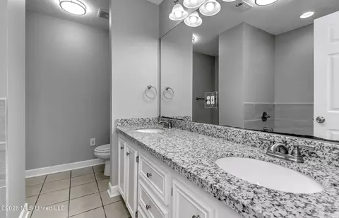 Bath - 517 Roxbury Pl, Florence, MS 39073 photo 3 of 6