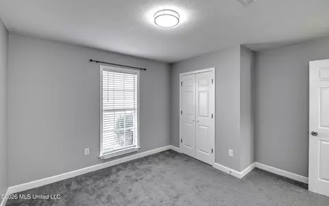 Bedroom - 517 Roxbury Pl, Florence, MS 39073 photo 6 of 10