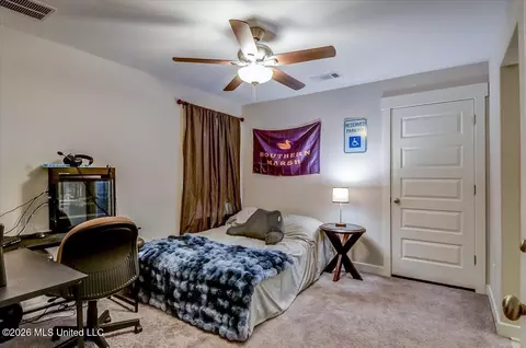 Bedroom - 244 Crossroads Blvd, Hernando, MS 38632 photo 5 of 5