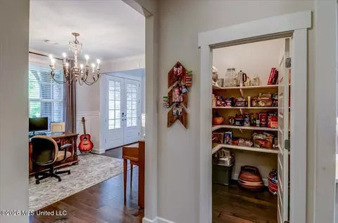 Entry Way - 244 Crossroads Blvd, Hernando, MS 38632 photo 4 of 5