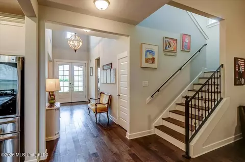 Entry Way - 244 Crossroads Blvd, Hernando, MS 38632 photo 2 of 5
