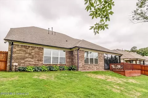Exterior - 244 Crossroads Blvd, Hernando, MS 38632 photo 6 of 7