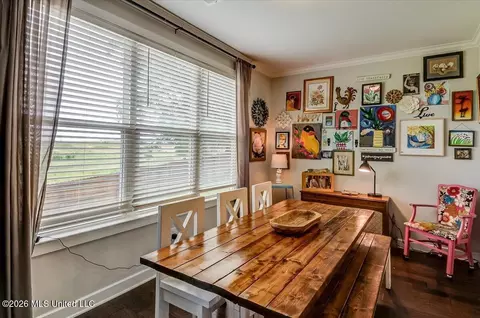 Dining - 244 Crossroads Blvd, Hernando, MS 38632 photo 2 of 2