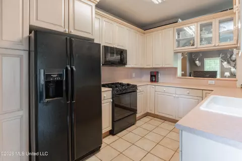 Kitchen - 119 Arrow Dr, Clinton, MS 39056 photo 1 of 1