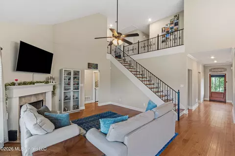 Entry Way - 1865 Bakers Trl, Nesbit, MS 38651 photo 4 of 4