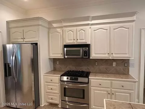Kitchen - 236 Highleadon Dr, Madison, MS 39110 photo 1 of 3