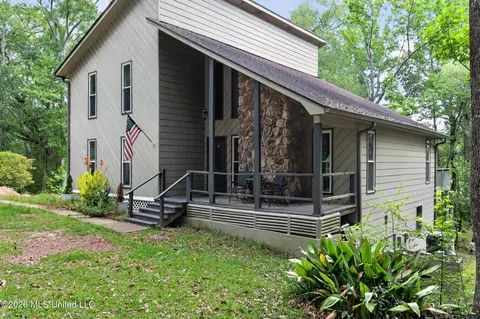 1000 Homestead Blvd, Gautier, MS 39553