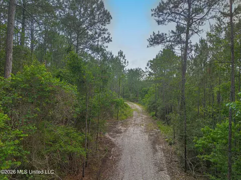 2 Menge Avenue, Pass Christian, MS 39571