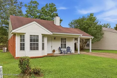 Exterior - 3079 Willow Dr, Brandon, MS 39042 photo 2 of 4