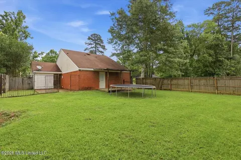 Exterior - 3079 Willow Dr, Brandon, MS 39042 photo 4 of 4