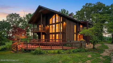 448 Oakley Rd, Senatobia, MS 38668